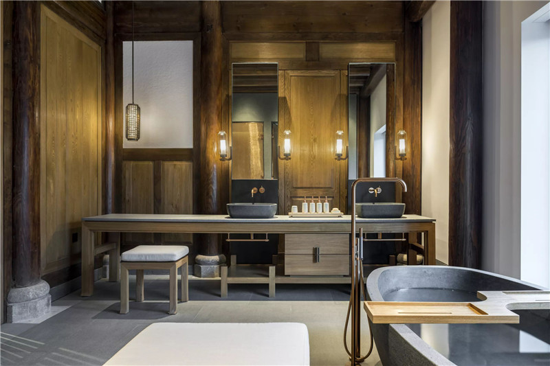 傳統與現代相融合的人文主題養云安縵酒店客房衛生間設計方案