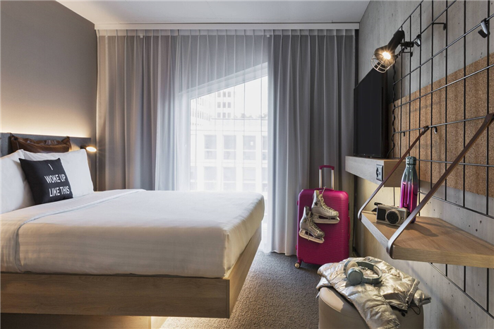瑞士Moxy酒店大床房設計  小而美的潮牌精品酒店設計鼻祖
