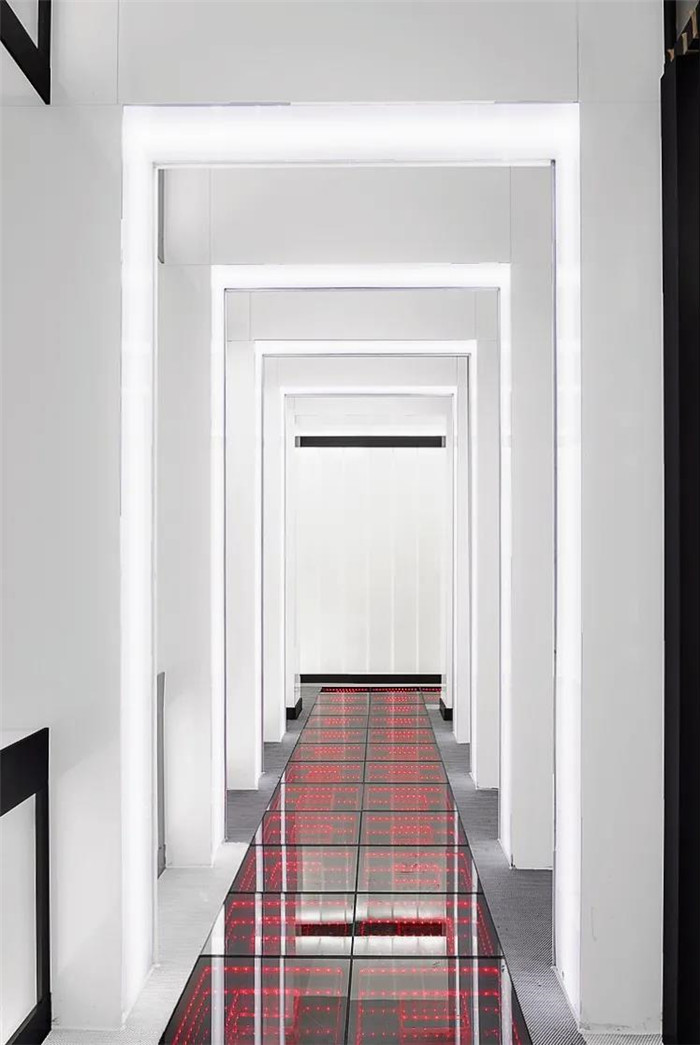 電影跨界酒店  沉浸式電影主題杭州殿影精品酒店走廊設計