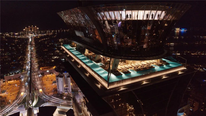 迪拜棕櫚塔AURA SKYPOOL度假酒店設計賞析