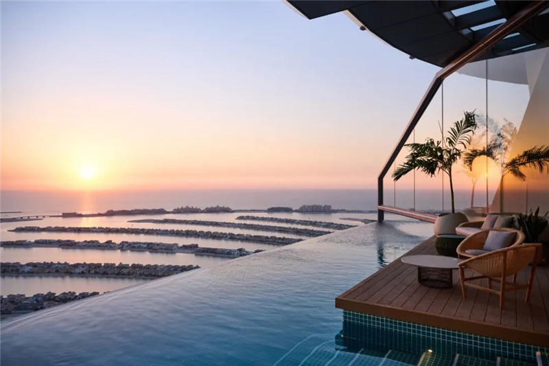 迪拜棕櫚塔AURA SKYPOOL度假酒店設計賞析