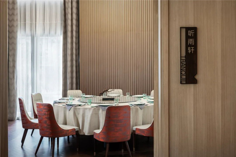 新中式度假酒店設計推薦：蘇州東太湖大酒店餐廳包房計
